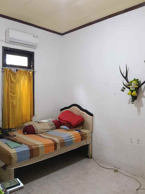 dijual rumah darmo indah selatan