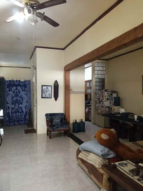 dijual rumah darmo indah selatan