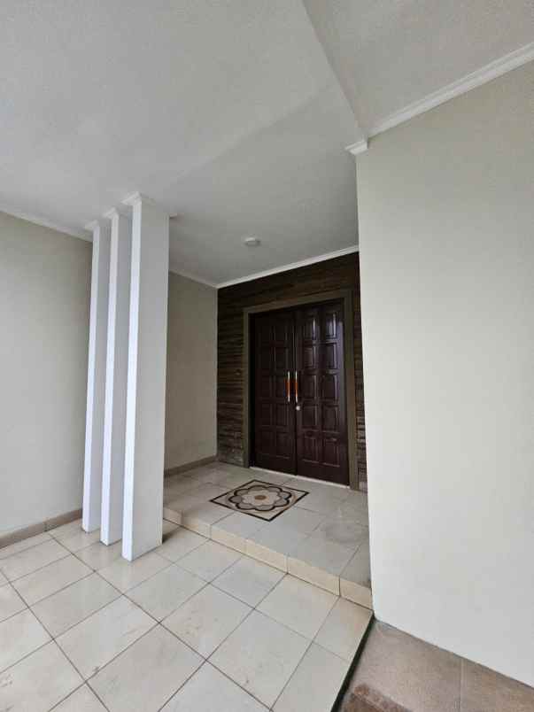dijual rumah dekat lrt harjamukti dalam komplek