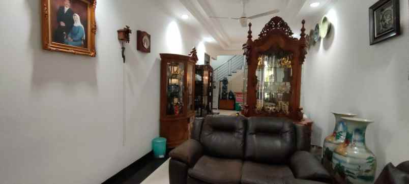 dijual rumah dekat walikota jaktin