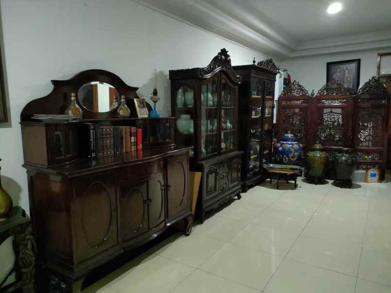 dijual rumah dekat walikota jaktin