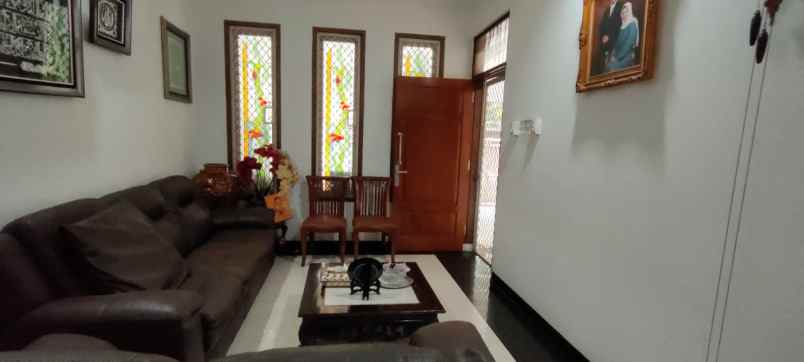 dijual rumah dekat walikota jaktin