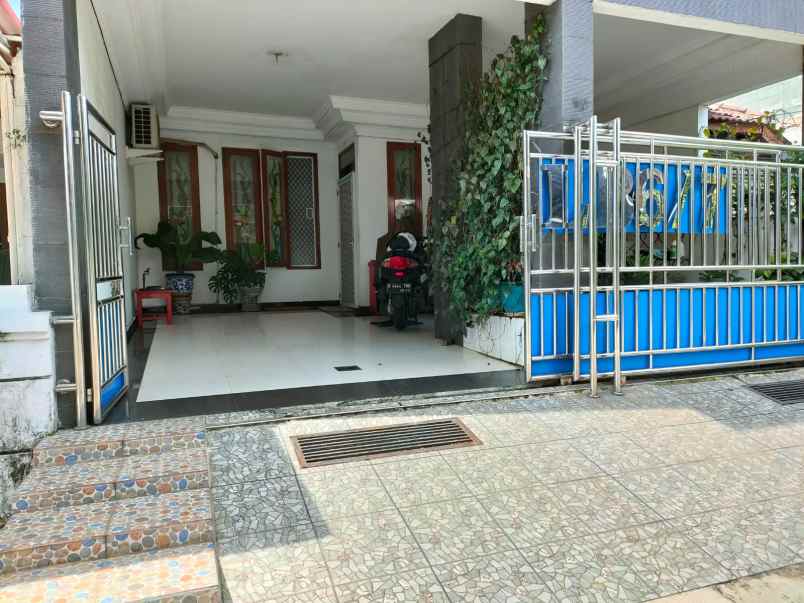 dijual rumah dekat walikota jaktin