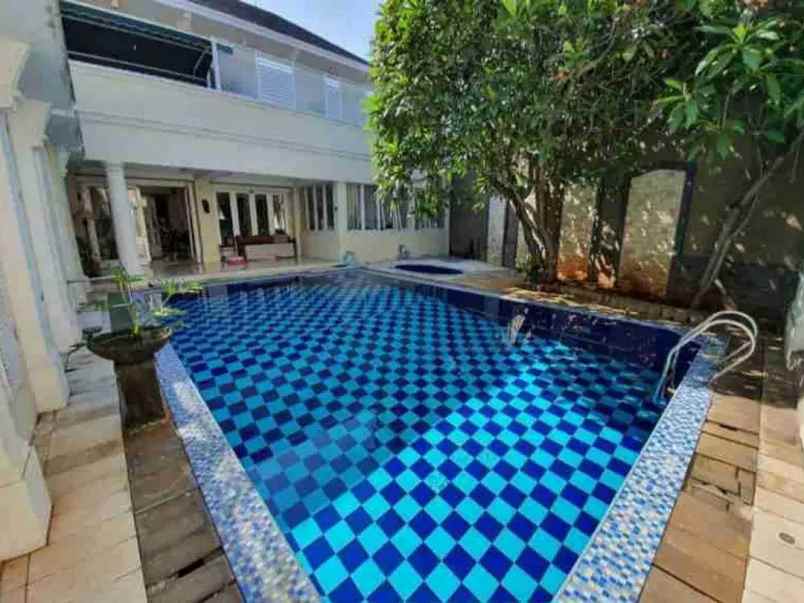 dijual rumah duren sawit