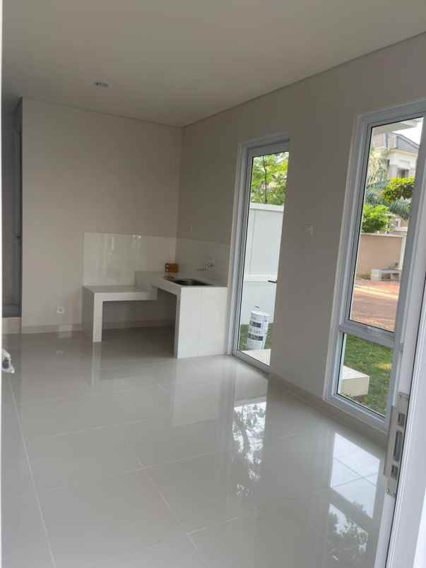 dijual rumah gading serpong cluster