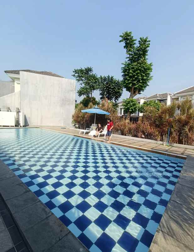 dijual rumah gading serpong cluster karelia