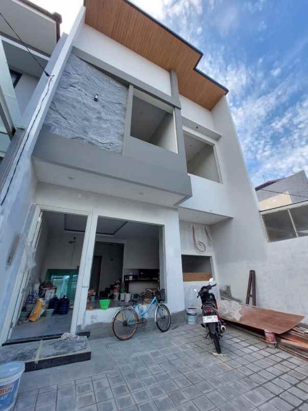 dijual rumah galaxy bumi permai araya