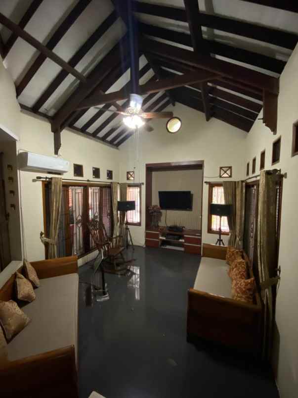 dijual rumah gandul