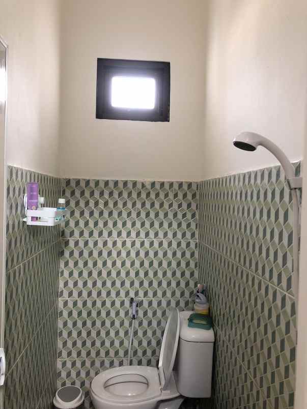 dijual rumah golden east jl kyai h