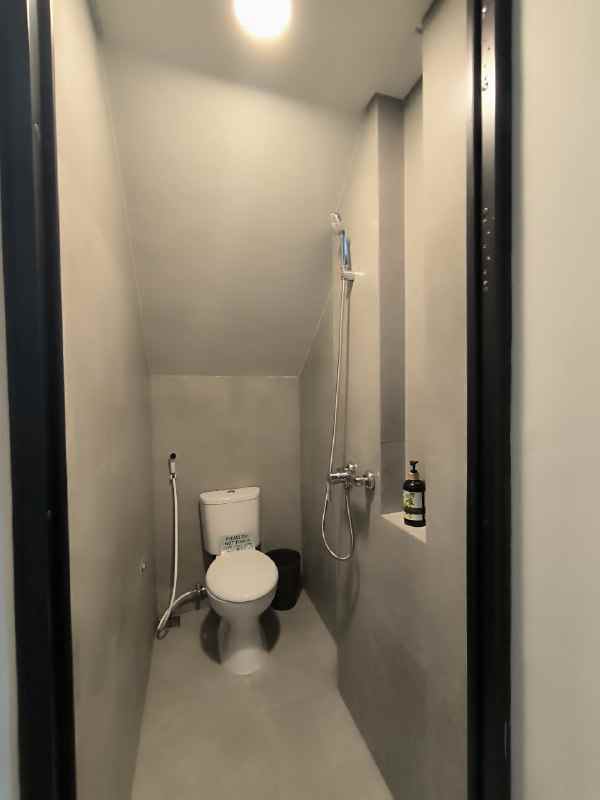 dijual rumah grand eastern