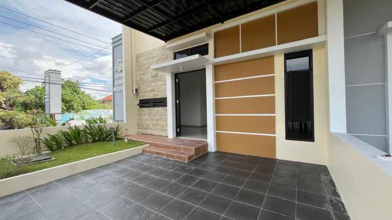 dijual rumah grand sedati