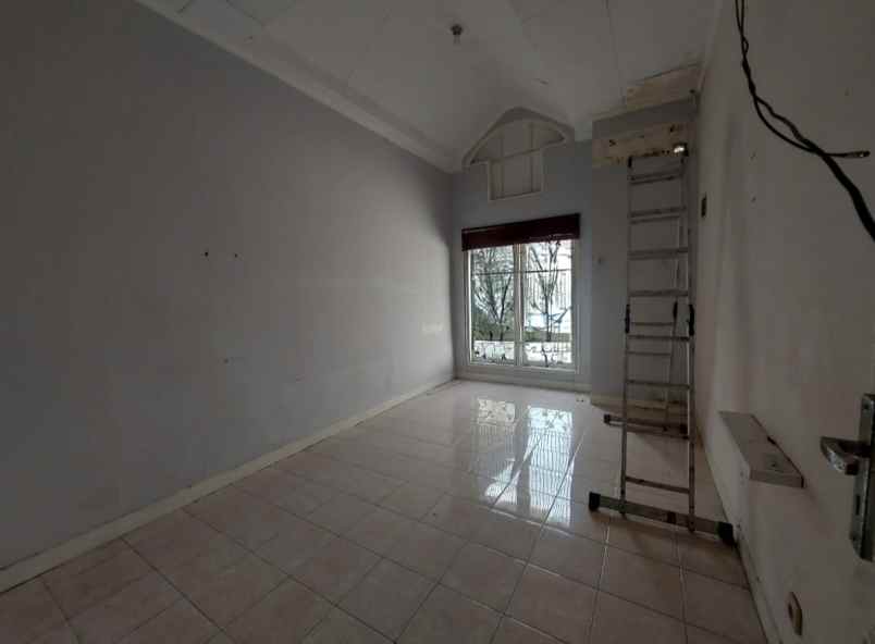 dijual rumah harapan indah cluster