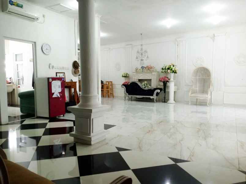 dijual rumah hook cibubur country cikeas