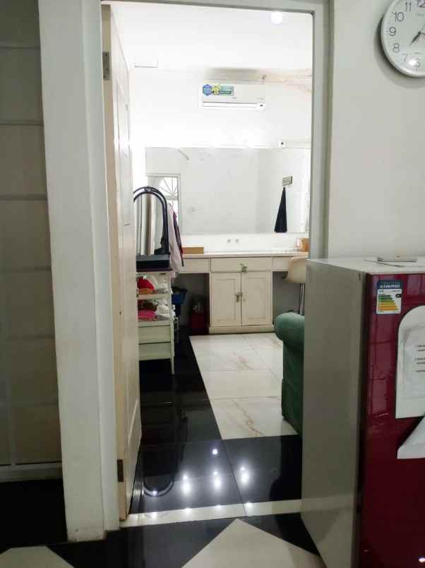 dijual rumah hook cibubur country cikeas