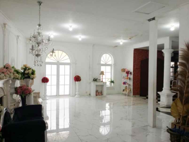 dijual rumah hook cibubur country cikeas