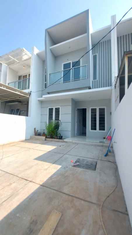 dijual rumah imperial gading sukapura
