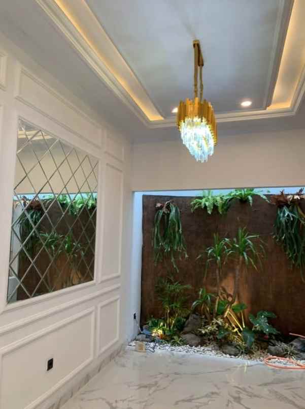 dijual rumah jagakarsa