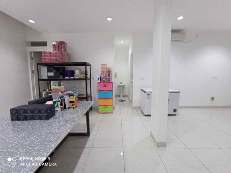 dijual rumah jakarta garden city