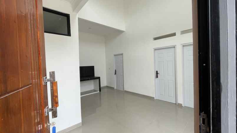 dijual rumah jalan alternatif kota