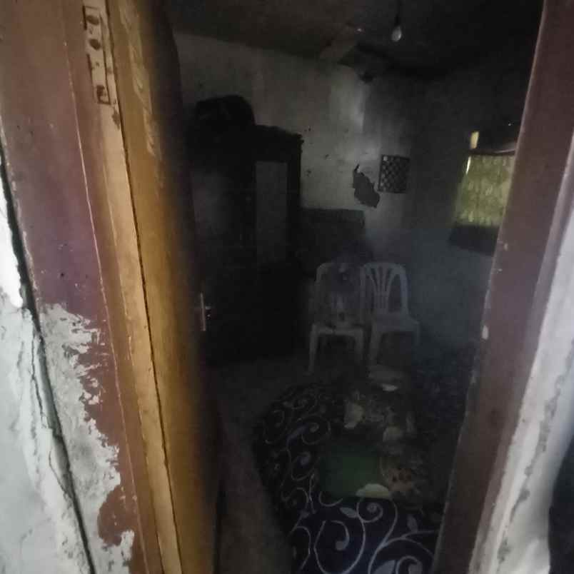 dijual rumah jalan cempaka baru