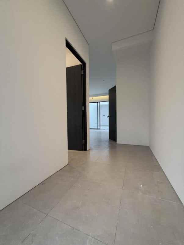 dijual rumah jalan cinere megapolitan