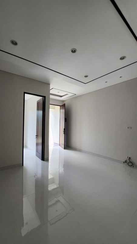 dijual rumah jalan darmo permai selatan