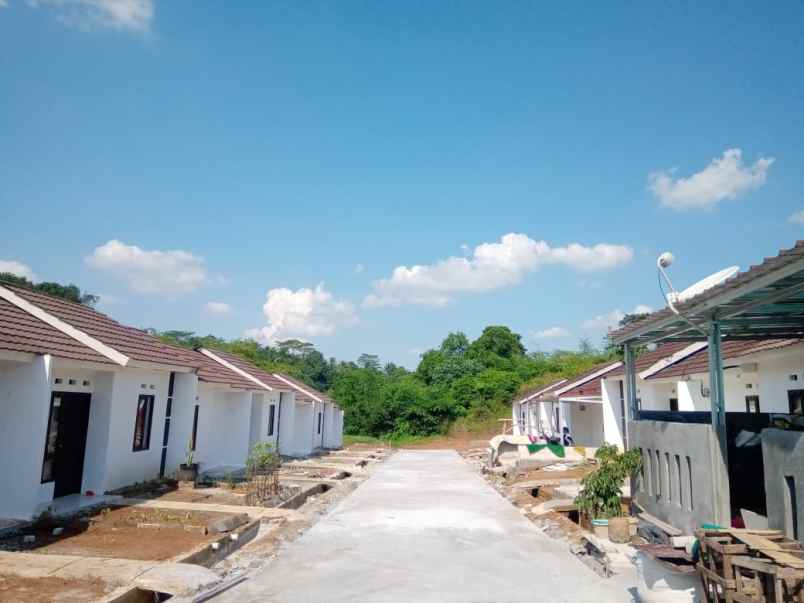 dijual rumah jalan dese cibeutung muara