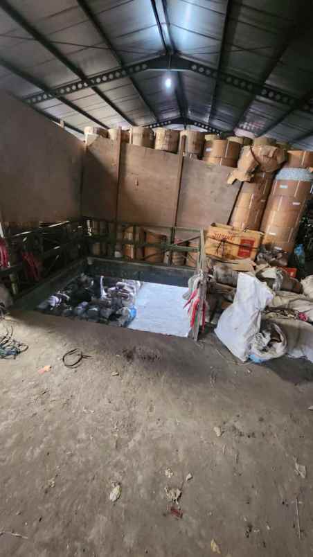 dijual rumah jalan kalianak timur