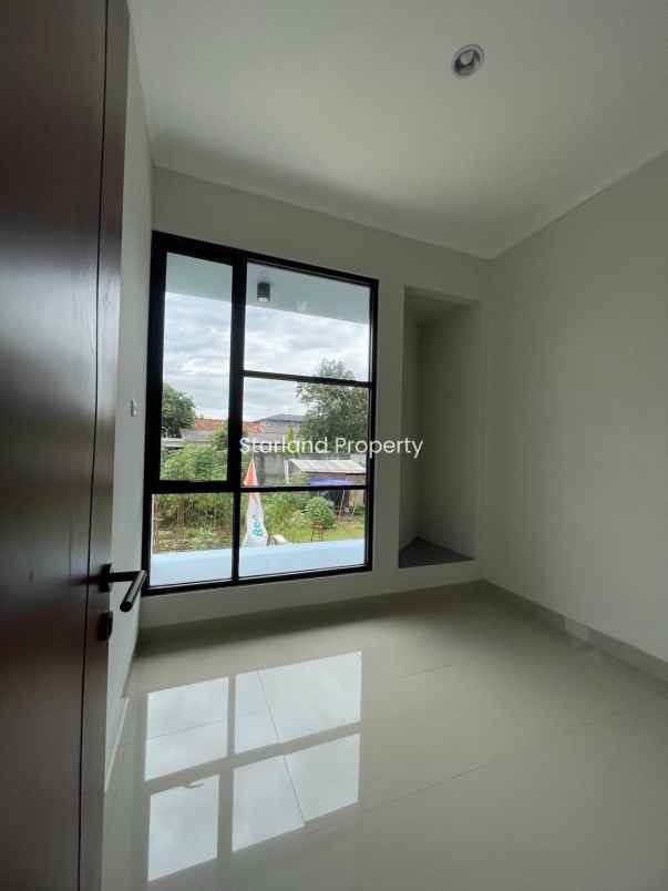 dijual rumah jalan raya ciater bsd city