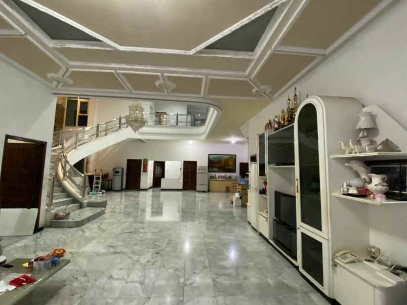 dijual rumah jalan raya dharma husada indah