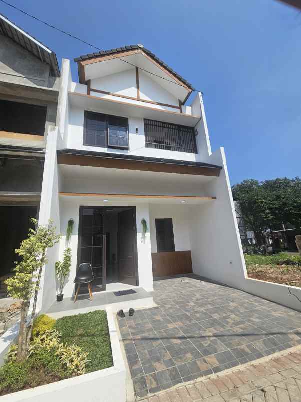 dijual rumah jalan raya pengasinan