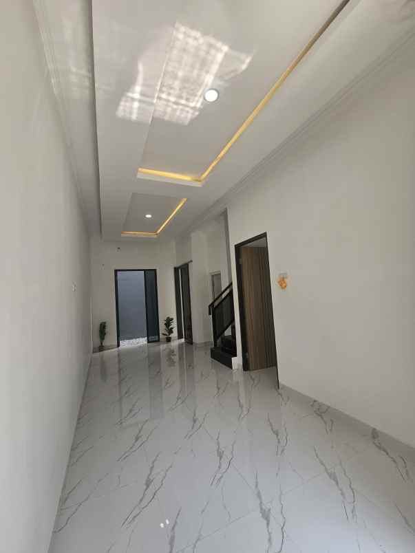 dijual rumah jalan raya pengasinan