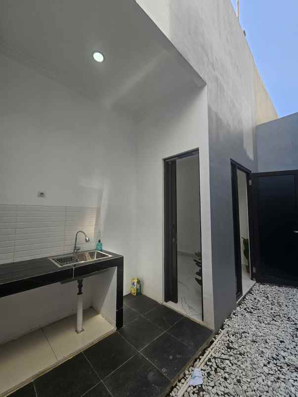 dijual rumah jalan raya pengasinan