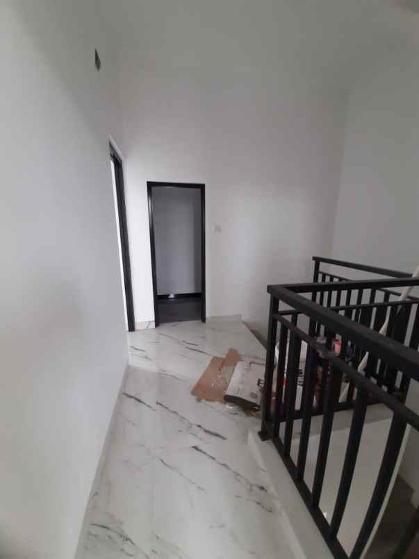 dijual rumah jatiwaringin jaticempaka