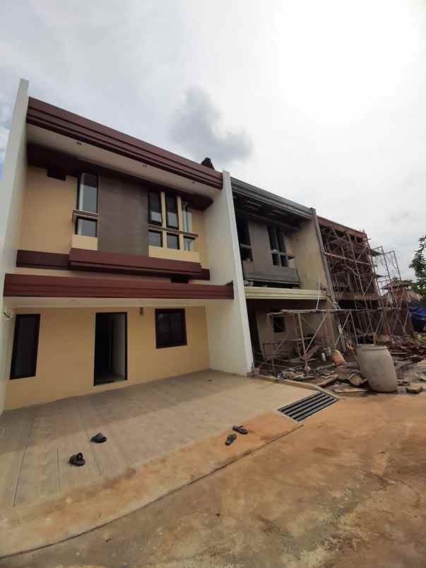 dijual rumah jatiwaringin jaticempaka