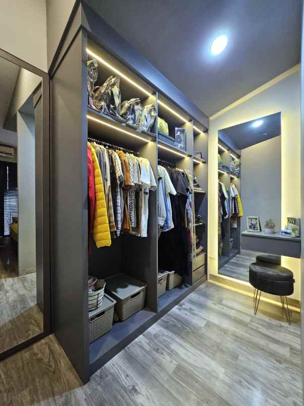 dijual rumah jl arcamanik