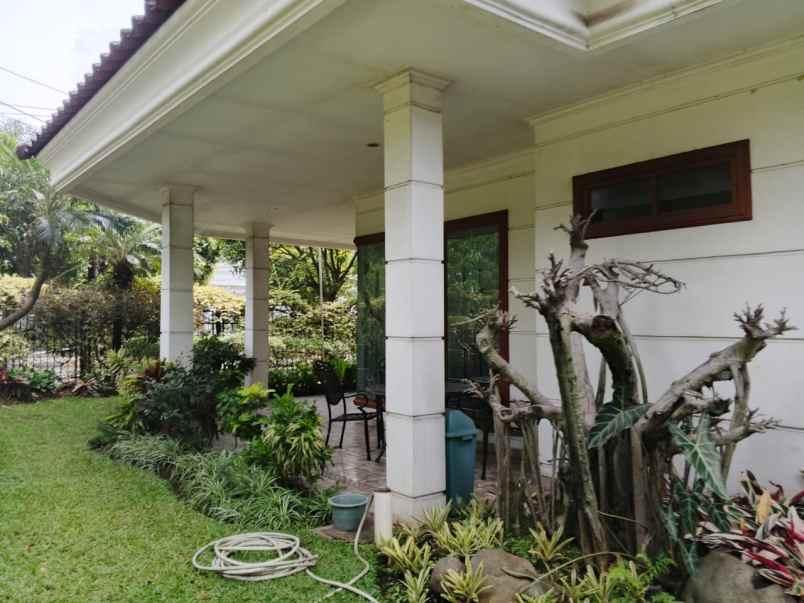 dijual rumah jl batununggal