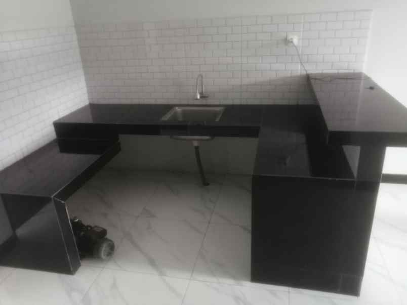 dijual rumah jl cibubur kecamatan