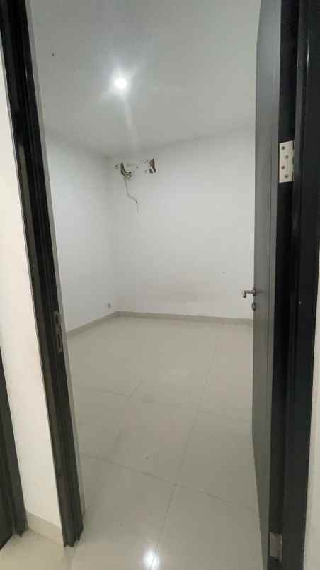 dijual rumah jl cilangkap baru pd