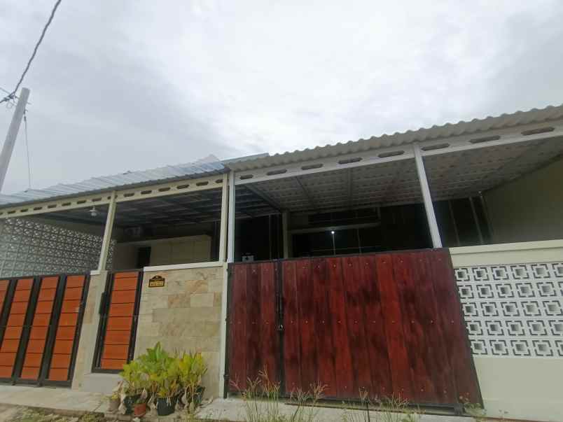 dijual rumah jl cokro negoro no 174