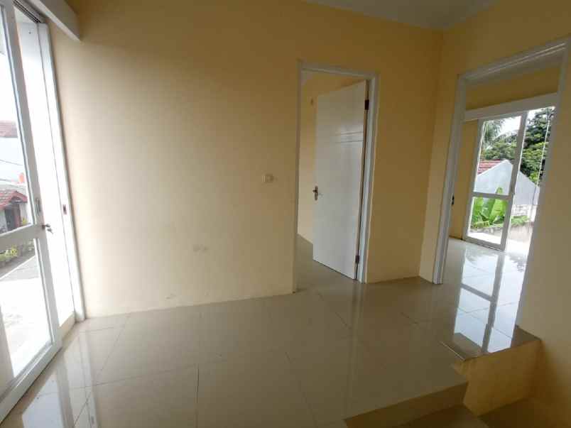 dijual rumah jl h milun
