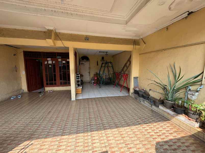 dijual rumah jl lematang bakti jaya depok