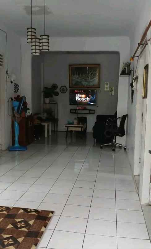 dijual rumah jl meran cilodong depok