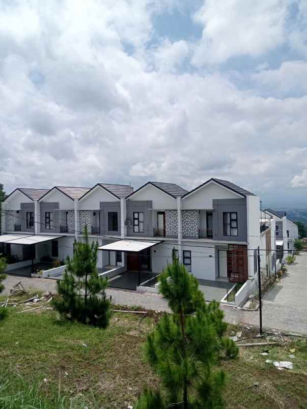 dijual rumah jl pasir embe dijamin