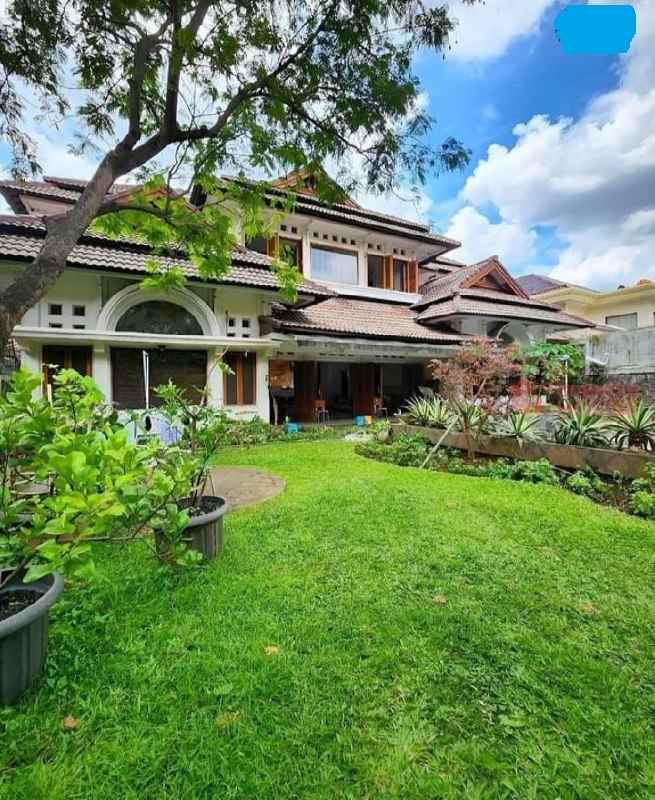 dijual rumah jl pengadegan seltan