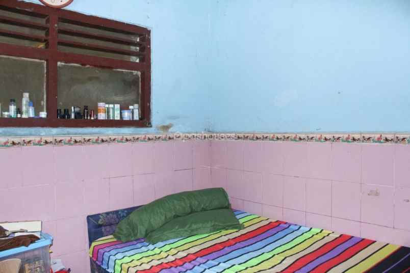 dijual rumah jl peningkatan iv menteng