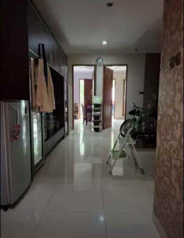 dijual rumah jl pinang perak pondok