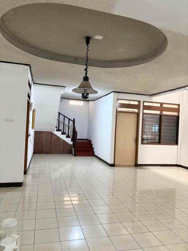 dijual rumah jl pondok kelapa duren