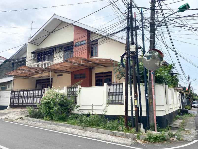 dijual rumah jl pondok kelapa duren