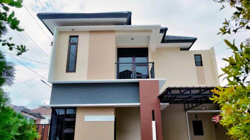 dijual rumah jl rajawali dayakan